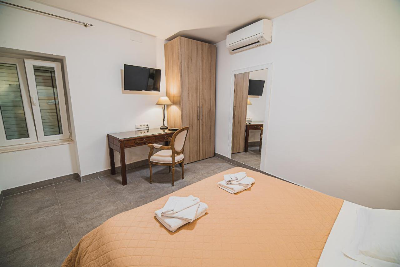 Downtown Luxury Apartments With Hot Tub Vodice Buitenkant foto