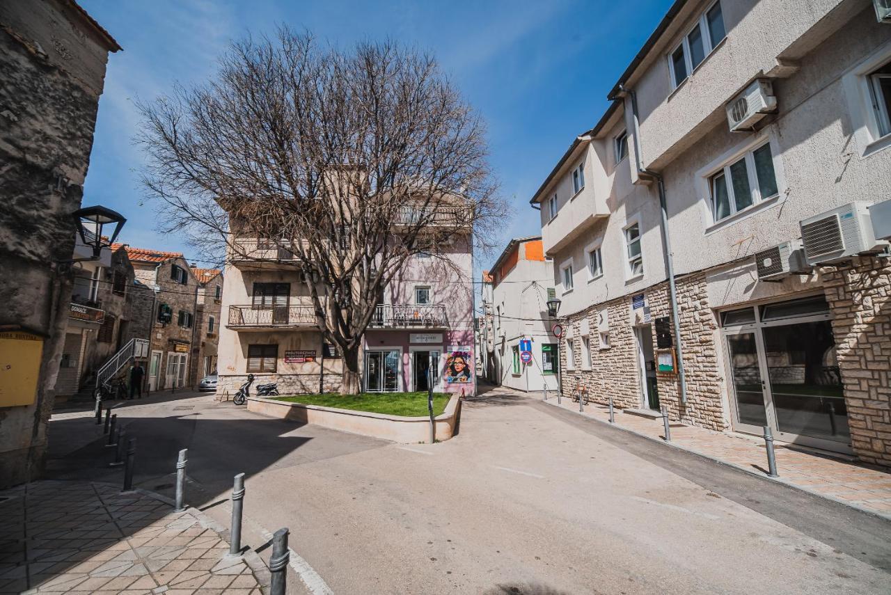 Downtown Luxury Apartments With Hot Tub Vodice Buitenkant foto