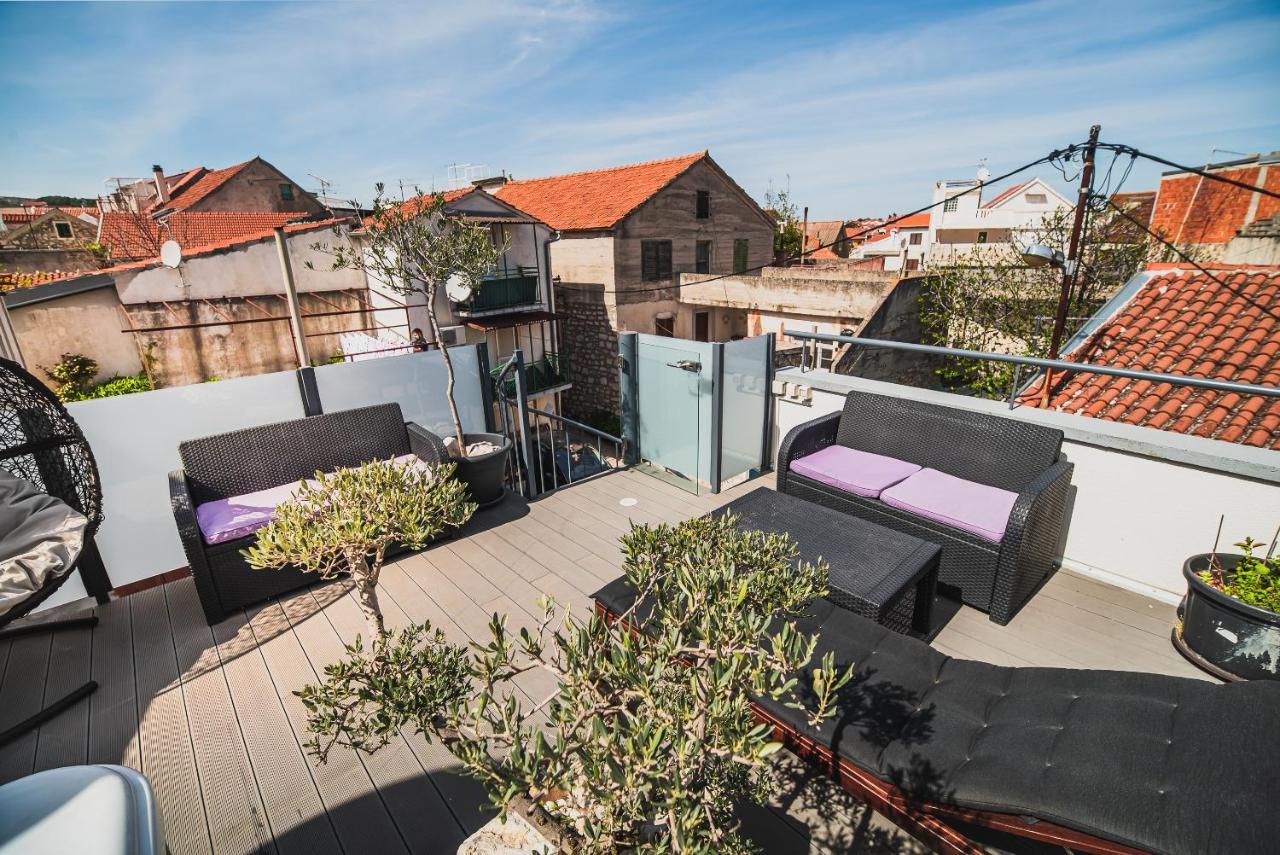 Downtown Luxury Apartments With Hot Tub Vodice Buitenkant foto