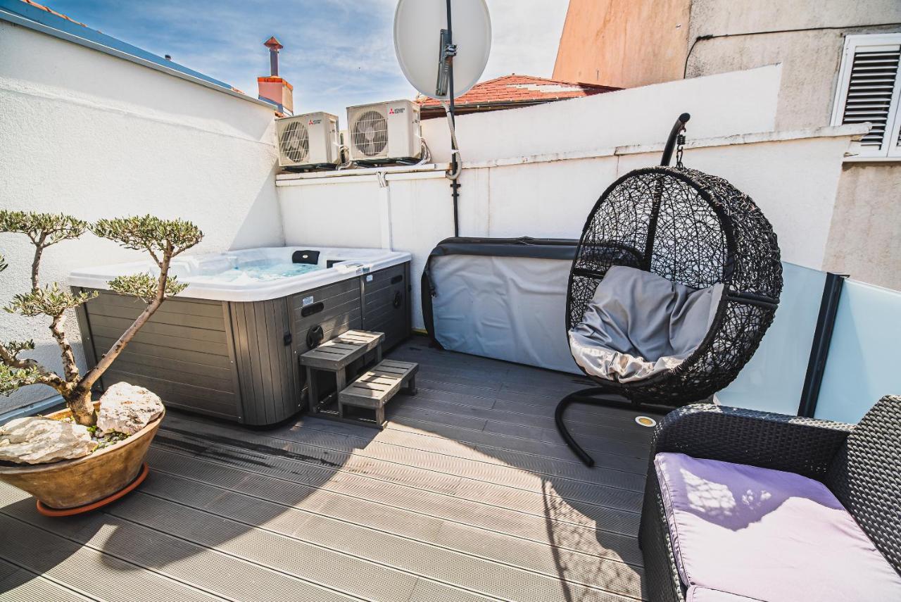 Downtown Luxury Apartments With Hot Tub Vodice Buitenkant foto