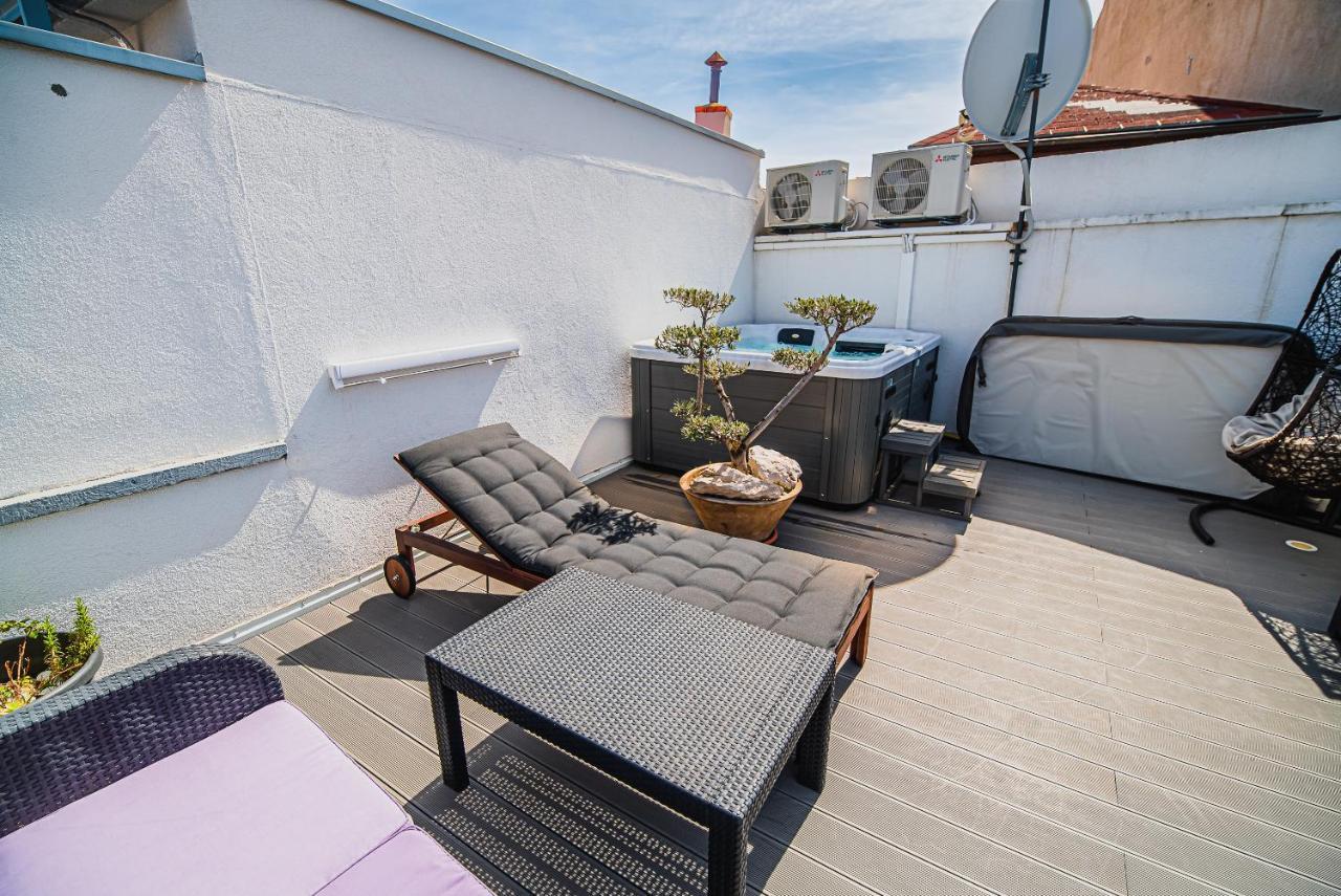 Downtown Luxury Apartments With Hot Tub Vodice Buitenkant foto